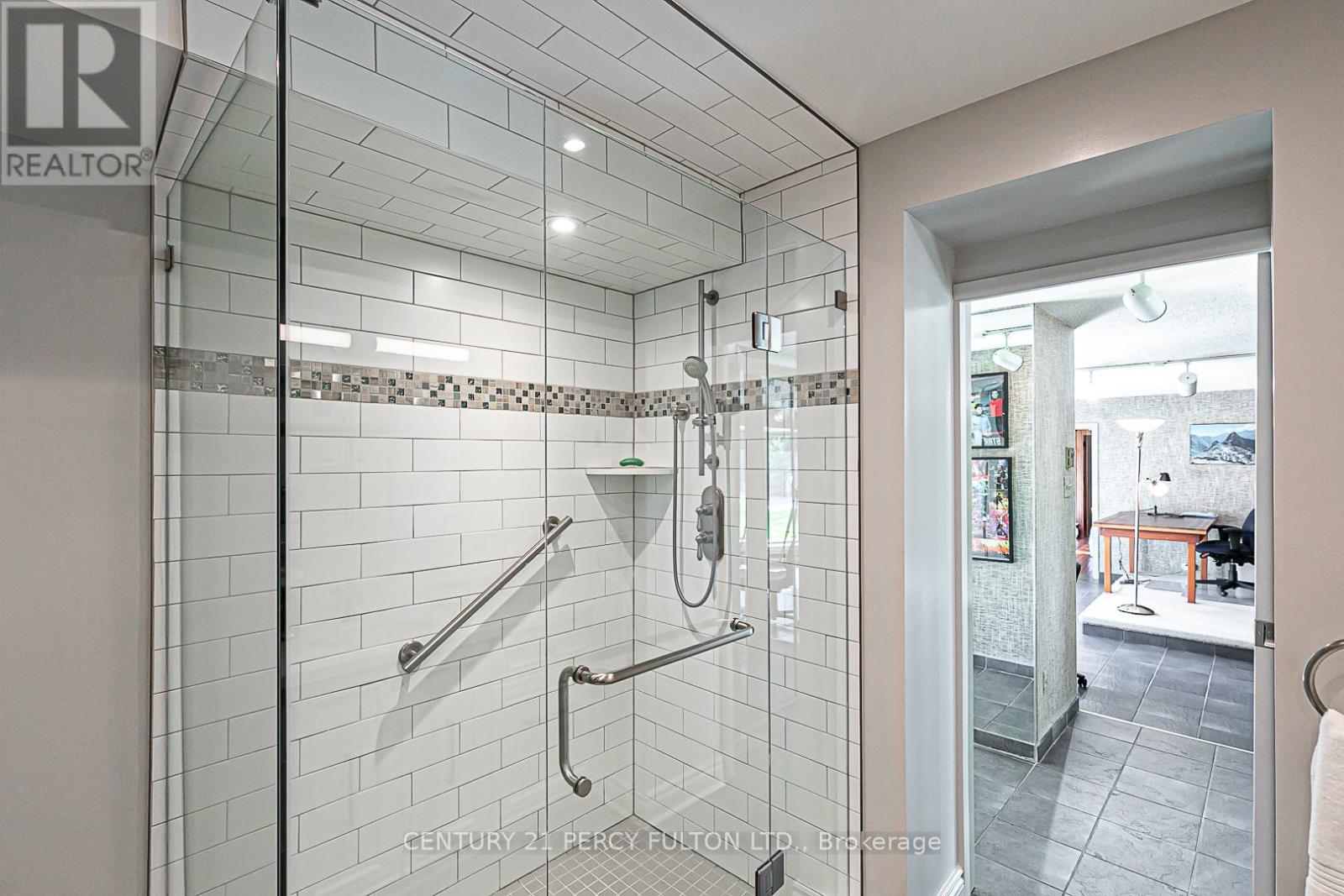 4 Page Avenue, Toronto, Ontario  M2K 2B2 - Photo 31 - C12329533