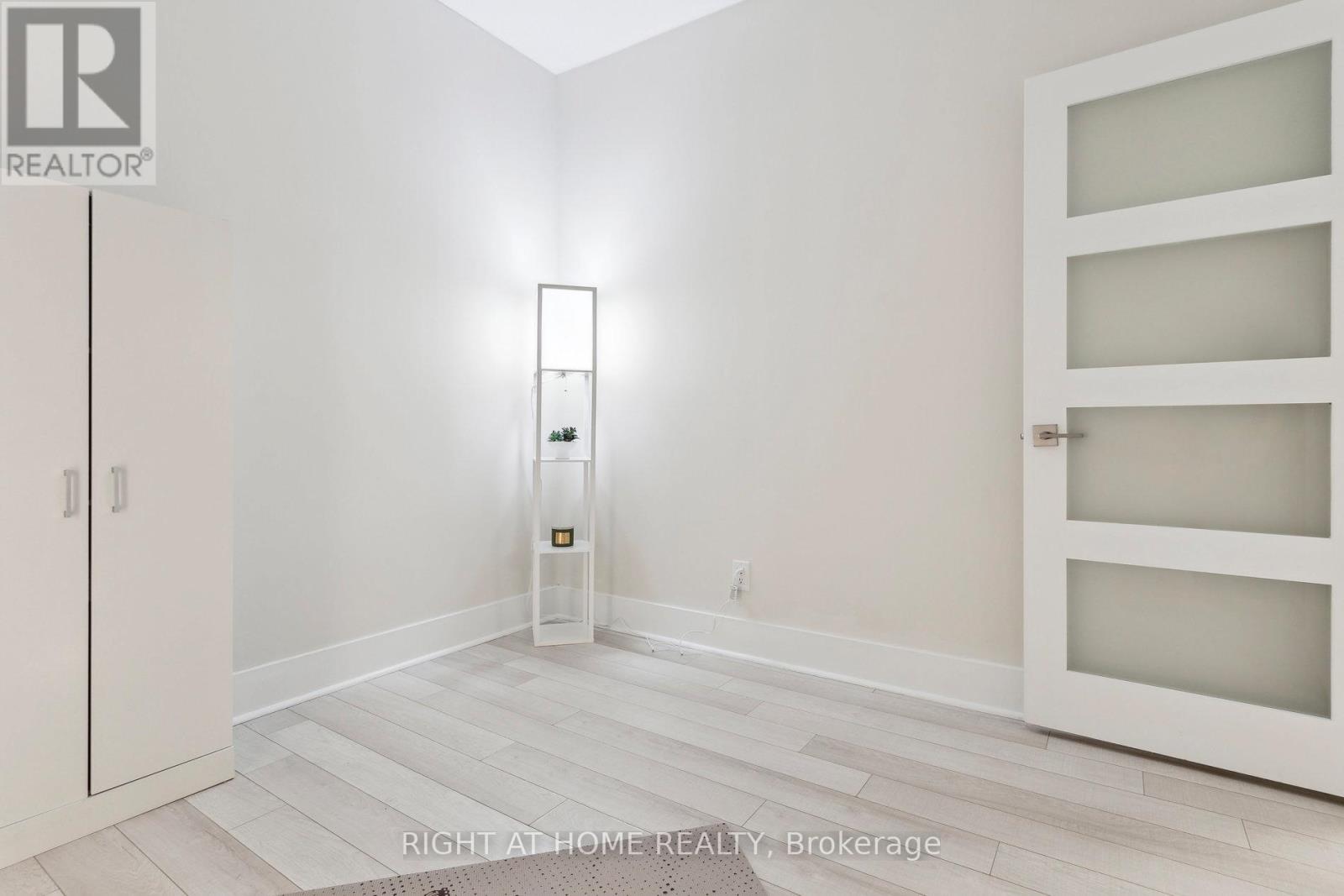 311 - 32 Davenport Road, Toronto, Ontario  M5R 1H3 - Photo 17 - C12329538