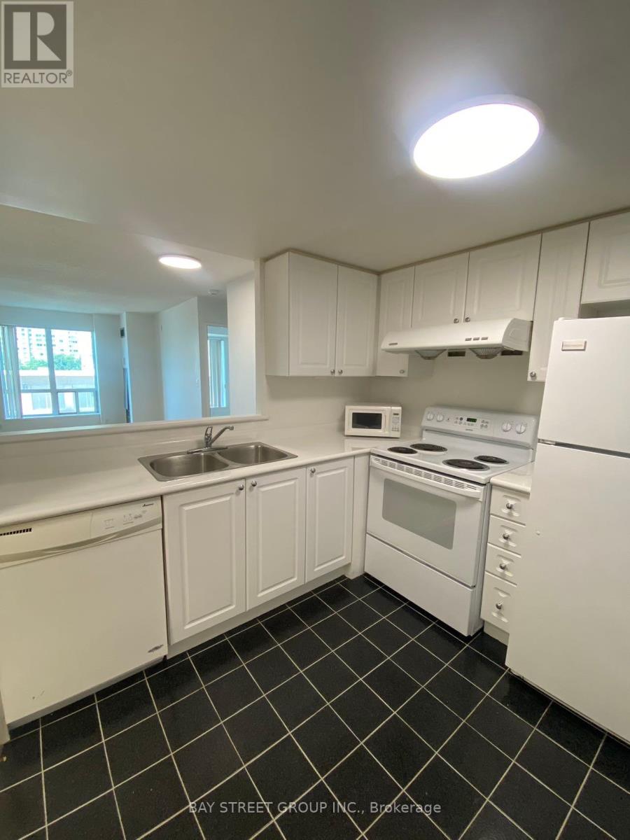 313 - 8 Lee Centre Drive, Toronto, Ontario  M1H 3H8 - Photo 7 - E12329551