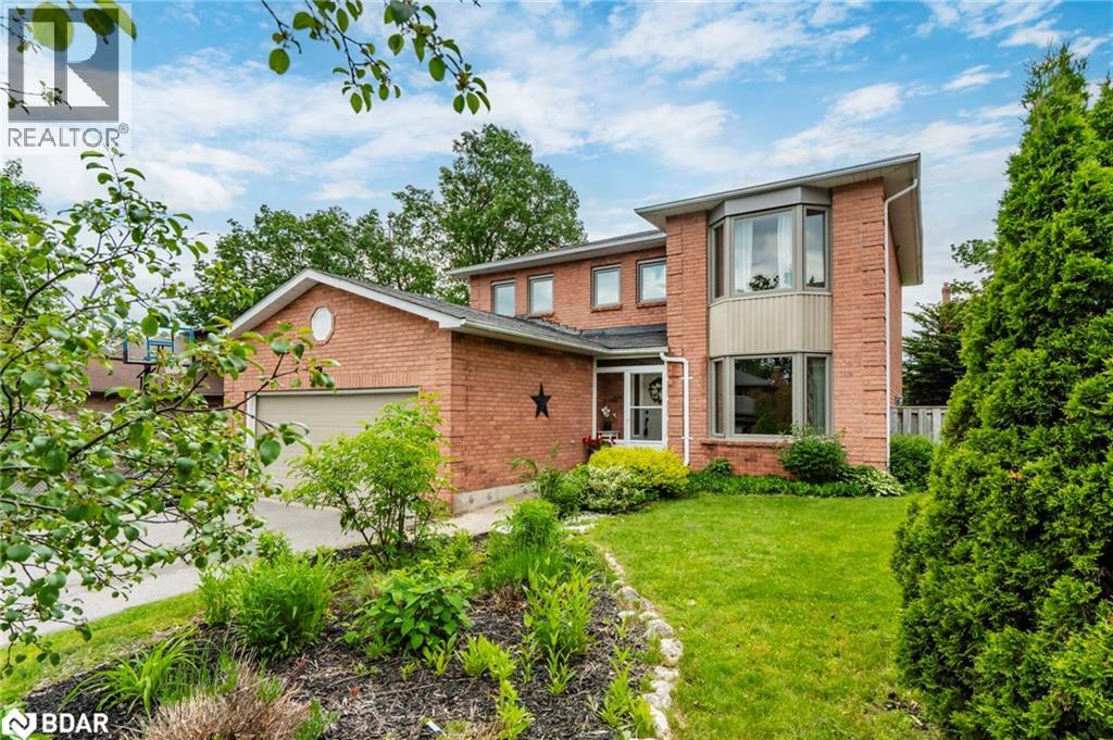 26 KENNY Crescent, Barrie, Ontario