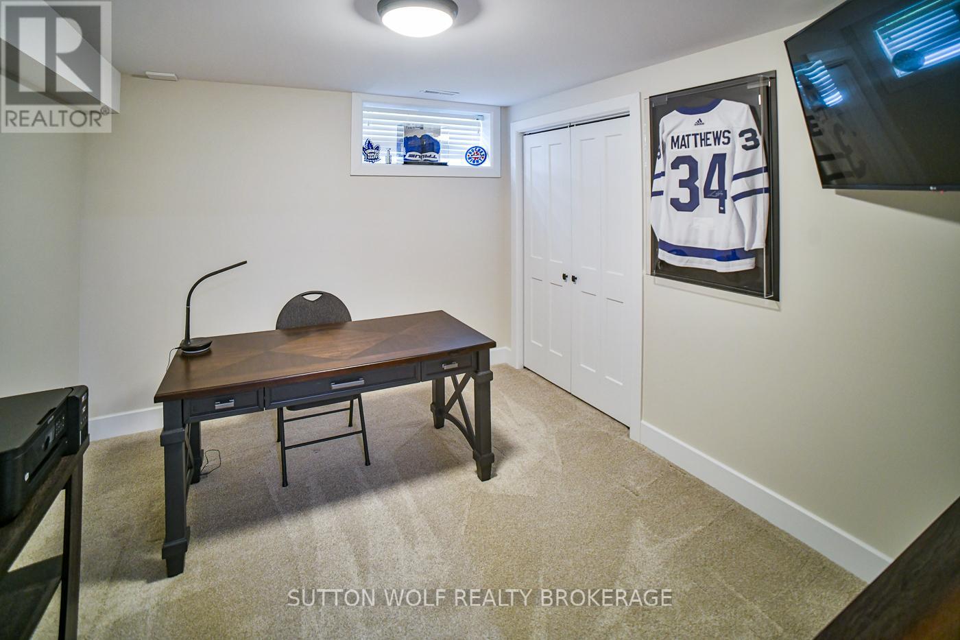 544 Juliana Drive, Strathroy-Caradoc, Ontario  N0L 1W0 - Photo 37 - X12329735