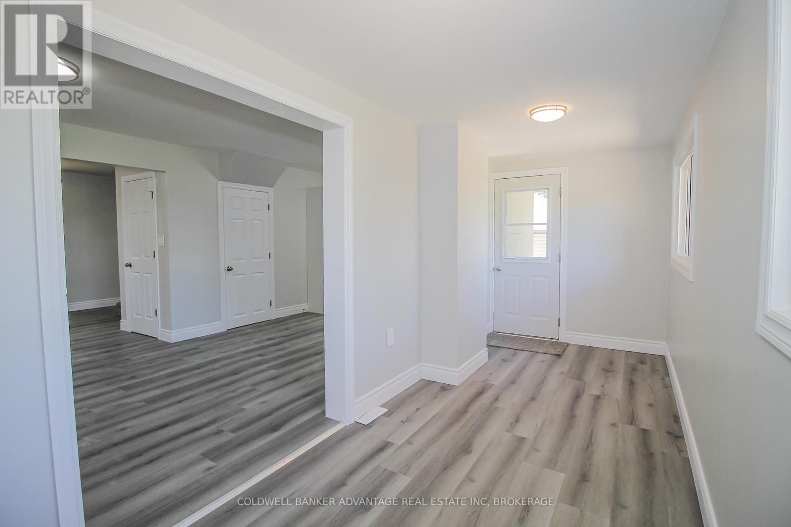 378 Thorold Road, Welland, Ontario  L3C 3W6 - Photo 19 - X12298963