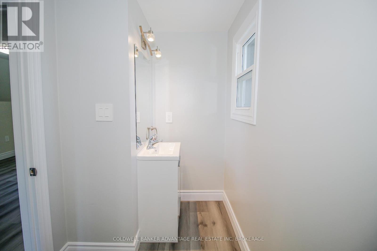 378 Thorold Road, Welland, Ontario  L3C 3W6 - Photo 26 - X12298963