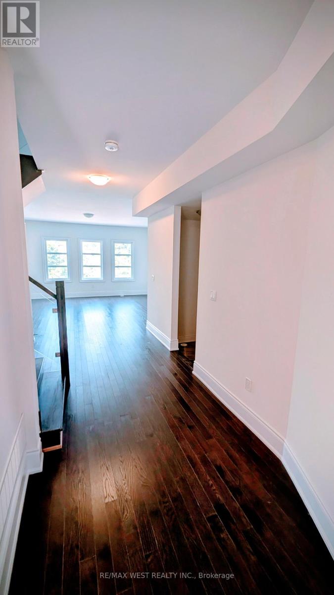 51 Inverary Crescent, Vaughan, Ontario  L4L 1A7 - Photo 2 - N12329657