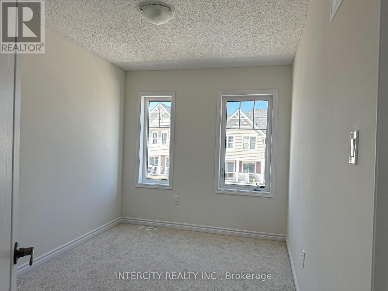 88 Sandhill Crane Drive, Wasaga Beach, Ontario  L9Z 0K4 - Photo 10 - S12329680