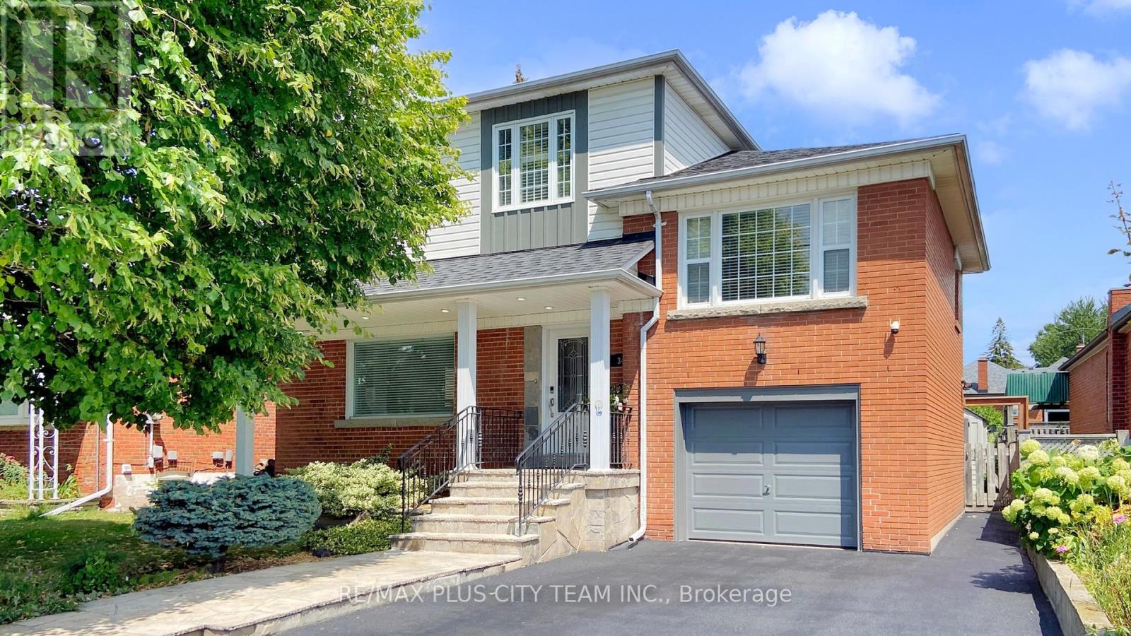 Property at 34 EDGE PARK AVENUE image 1