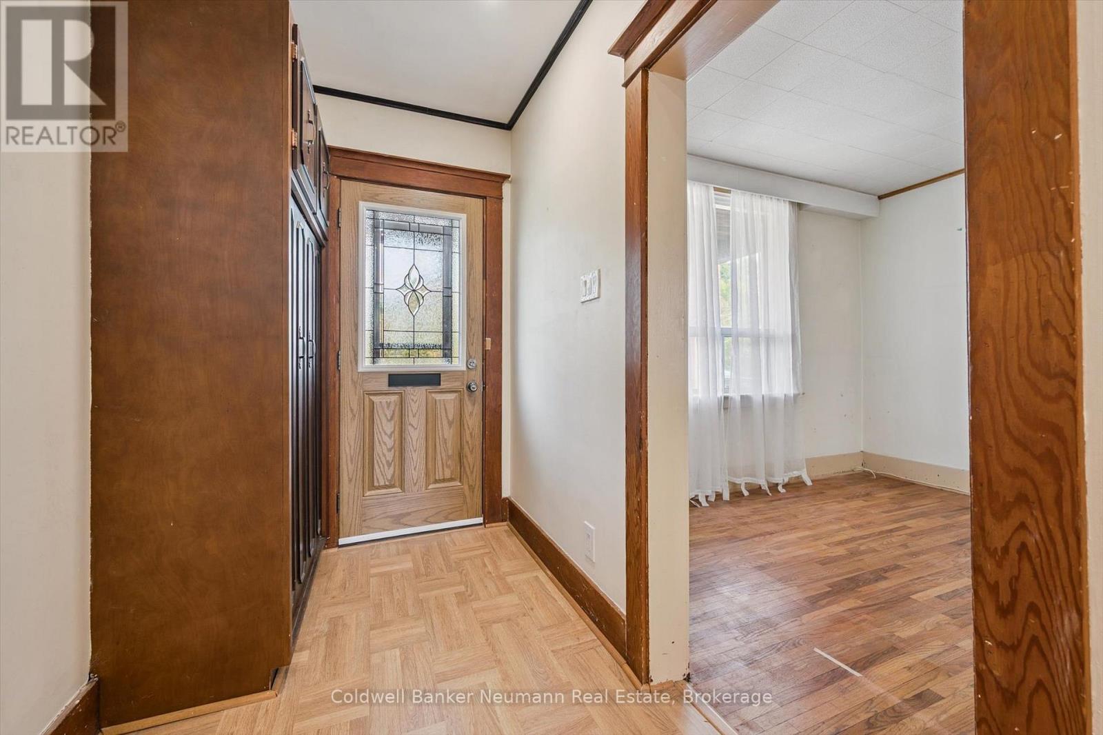 Property at 336 PAISLEY ROAD image 4