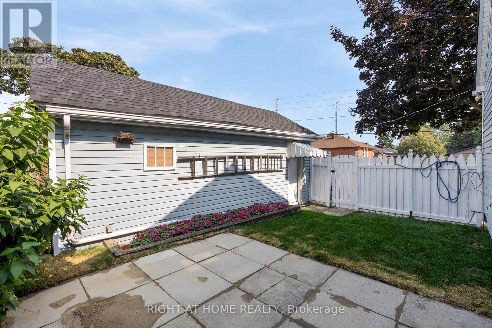 Property at 564 TAYLOR AVENUE SW image 5