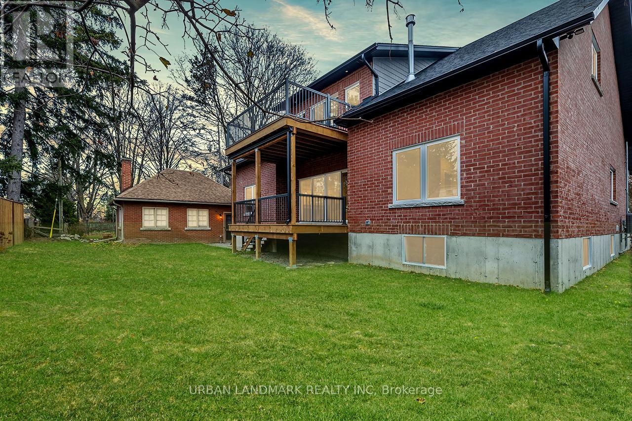 214 Aberdeen Avenue, Peterborough North, Ontario  K9H 3Y1 - Photo 3 - X12329658