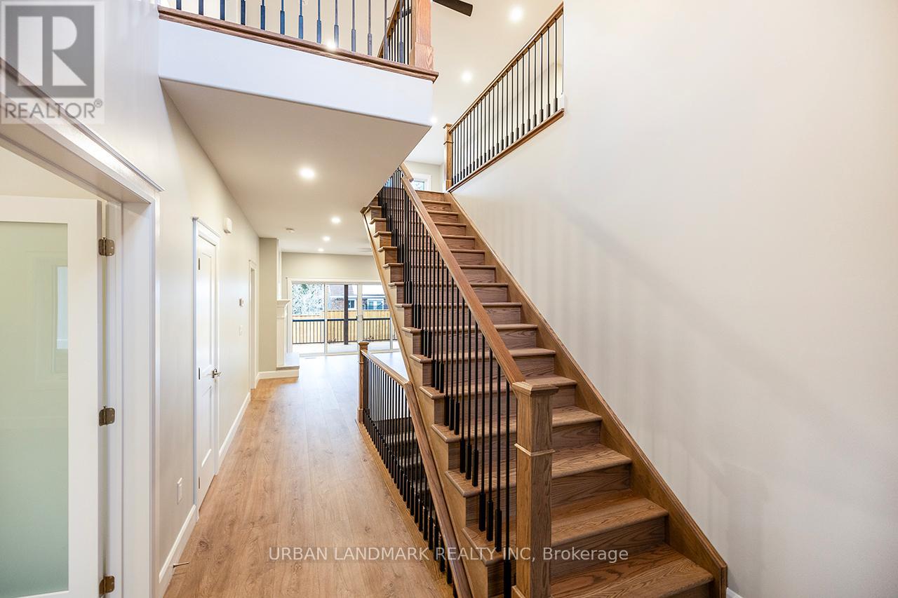 214 Aberdeen Avenue, Peterborough North, Ontario  K9H 3Y1 - Photo 9 - X12329658