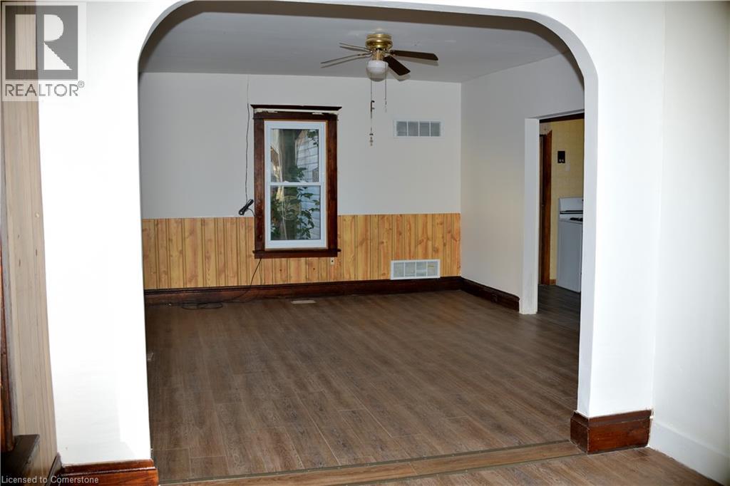 Property at 116 SOUTH CAYUGA Street W image 2