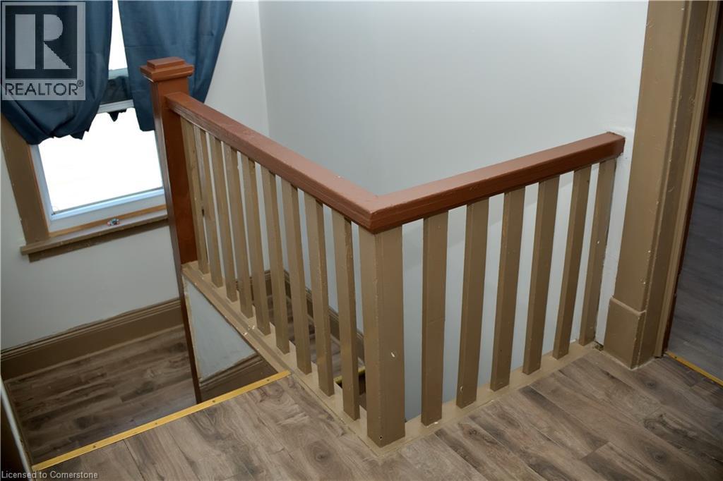 Property at 116 SOUTH CAYUGA Street W image 3