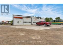 17 ARNOLD SAYEAU DRIVE, Norfolk, Ontario