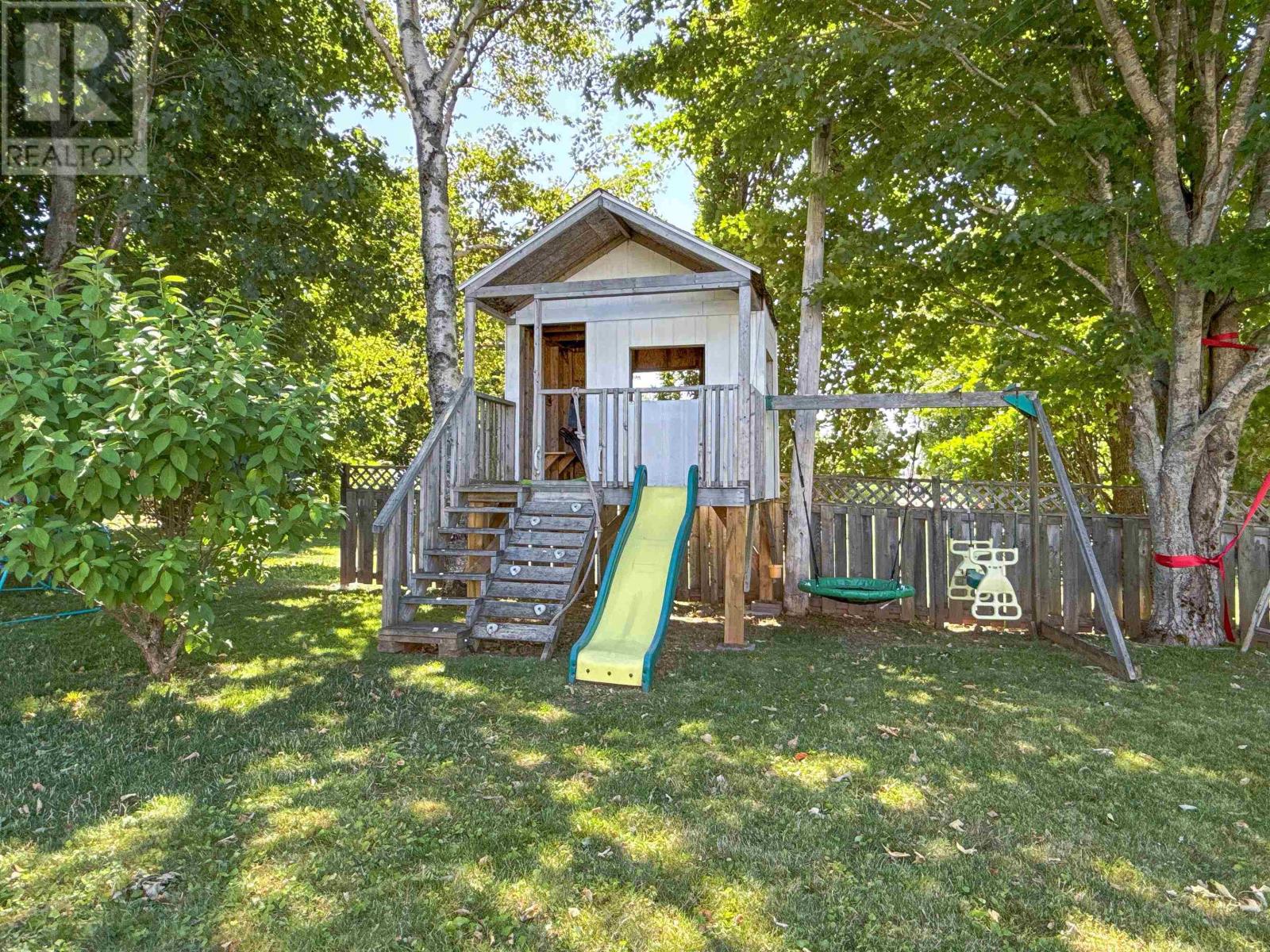 2 Regal Avenue, Charlottetown, Prince Edward Island  C1A 8B2 - Photo 47 - 202519922