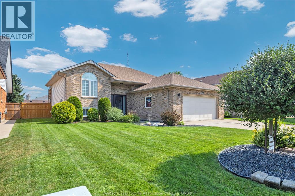 Property at 1596 WHITEWOOD DRIVE image 3