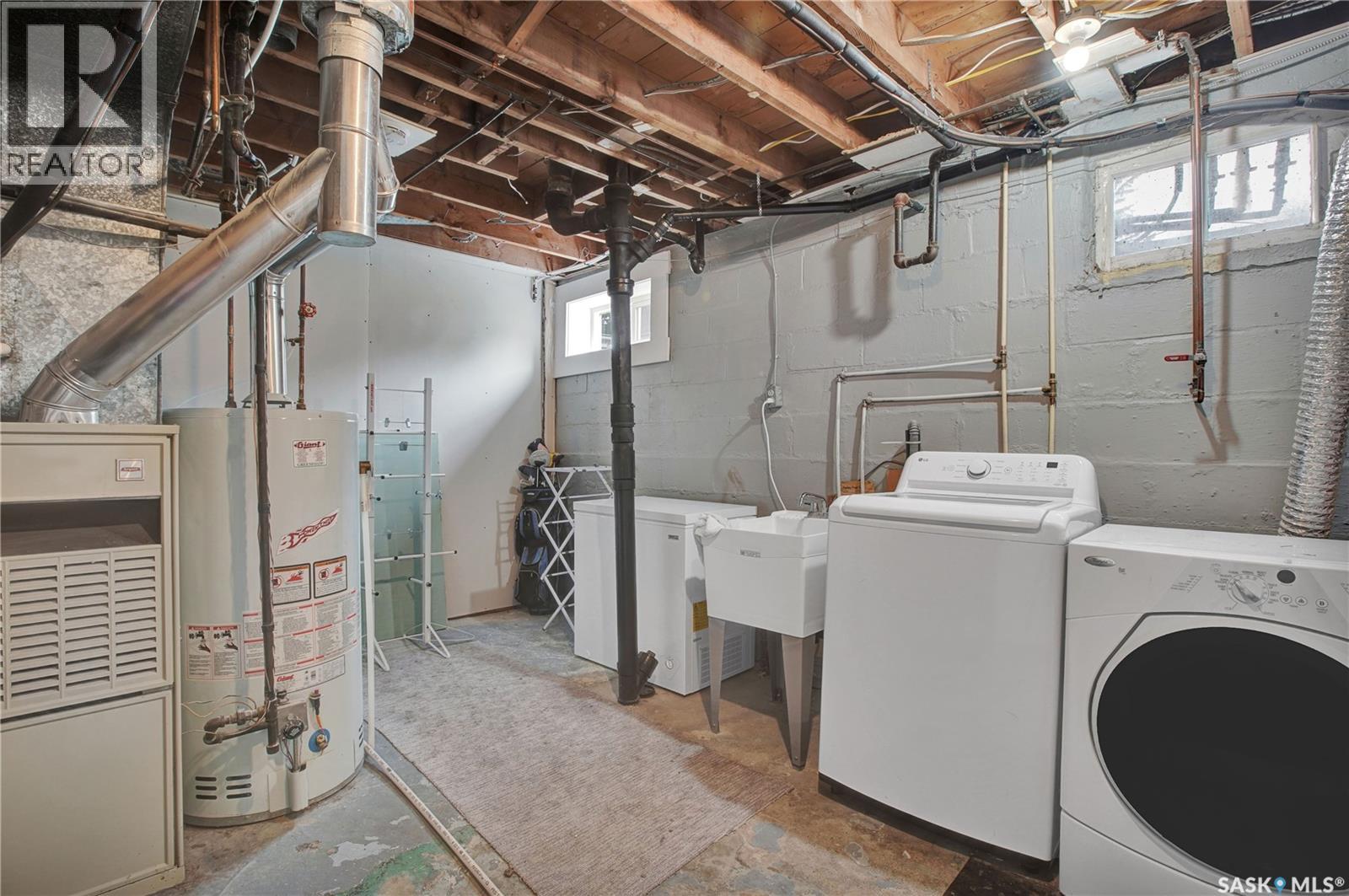 2616 Clarence Avenue S, Saskatoon, Saskatchewan  S7J 1M6 - Photo 24 - SK014774