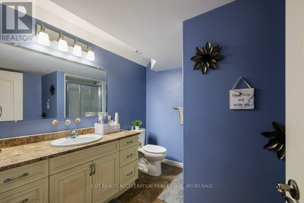 63 Ashwood Crescent, Greater Napanee, Ontario  K7R 3L1 - Photo 32 - X12302793