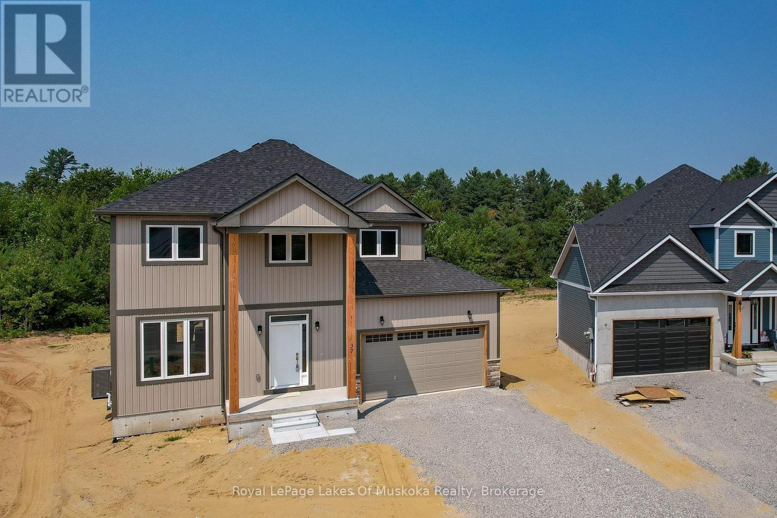 37 Whitehorn Park, Bracebridge, Ontario  P1L 0A7 - Photo 3 - X12329879