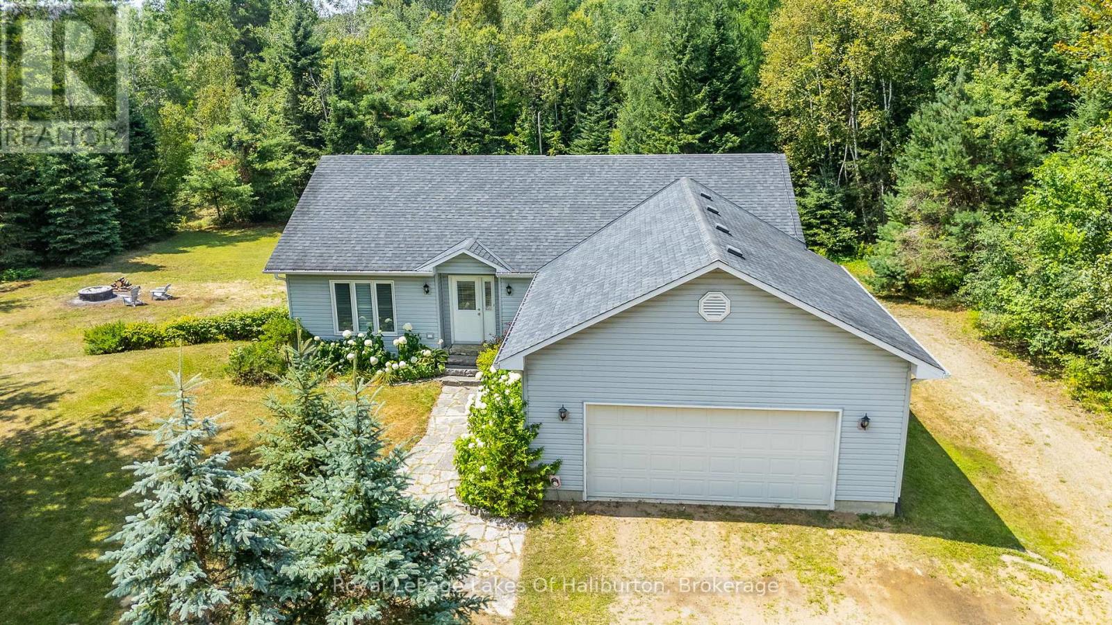 1030 Sawdust Road, Minden Hills, Ontario  K0M 2K0 - Photo 3 - X12329903