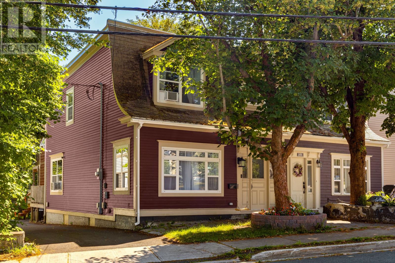 Property at 99 Freshwater Road image 1
