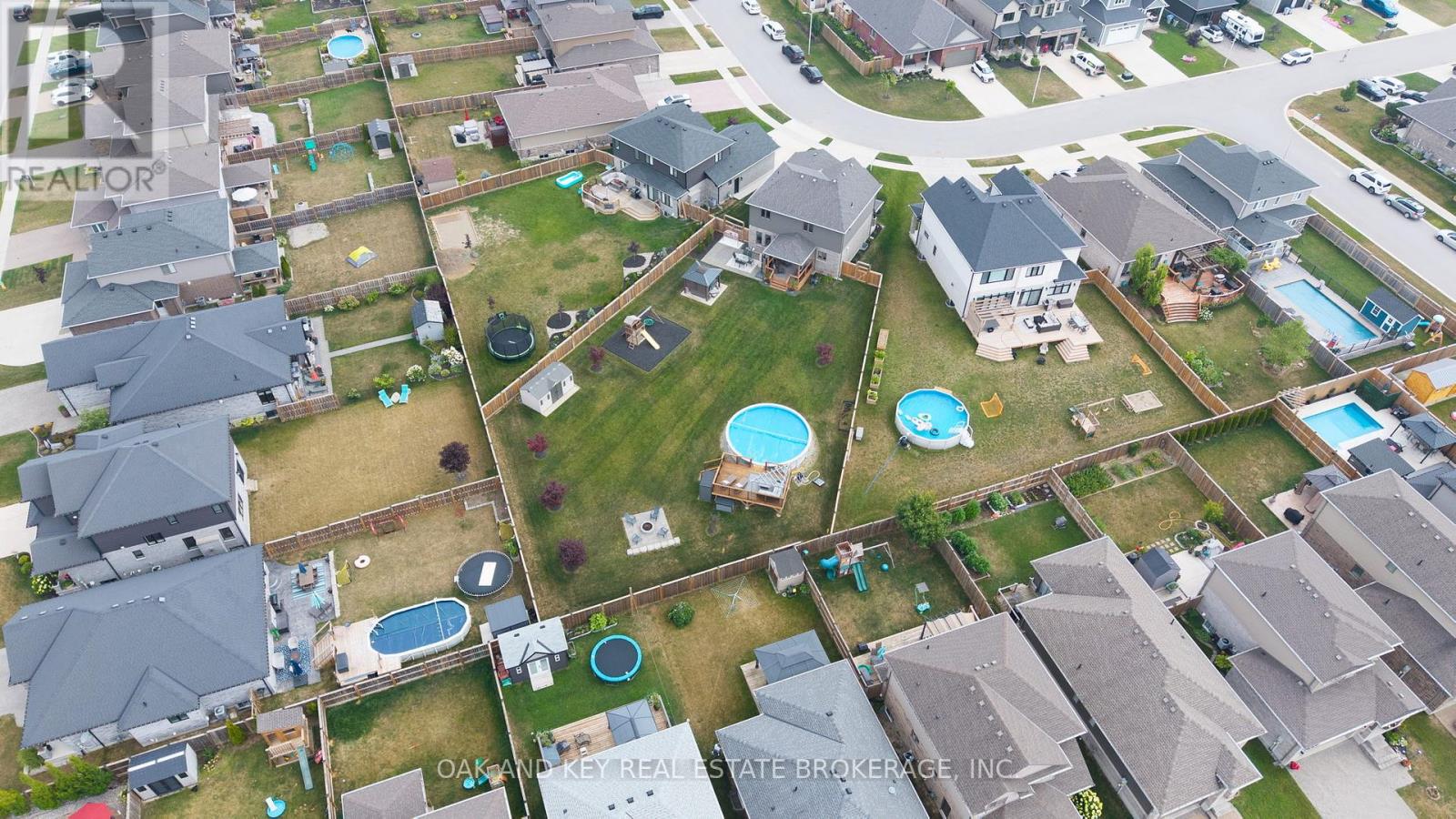 25 Hardy Court, Lucan Biddulph, Ontario  N0M 2J0 - Photo 46 - X12329963