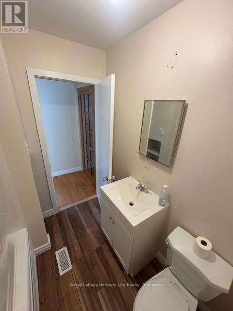 24-26 Spruce Drive, Temagami, Ontario  P0H 2H0 - Photo 10 - X12329825