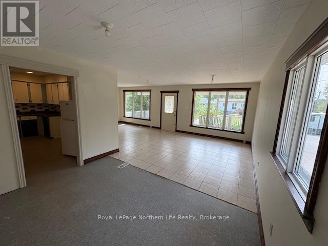 24-26 Spruce Drive, Temagami, Ontario  P0H 2H0 - Photo 12 - X12329825