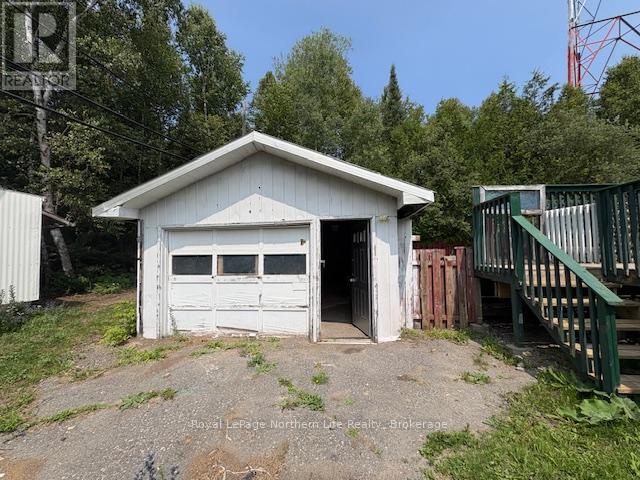 24-26 Spruce Drive, Temagami, Ontario  P0H 2H0 - Photo 17 - X12329825