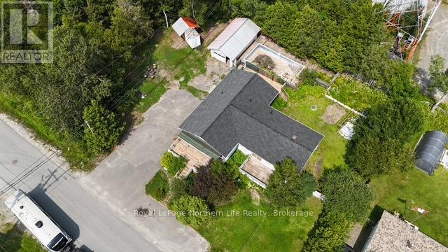 24-26 Spruce Drive, Temagami, Ontario  P0H 2H0 - Photo 18 - X12329825