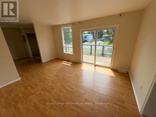 24-26 Spruce Drive, Temagami, Ontario  P0H 2H0 - Photo 8 - X12329825