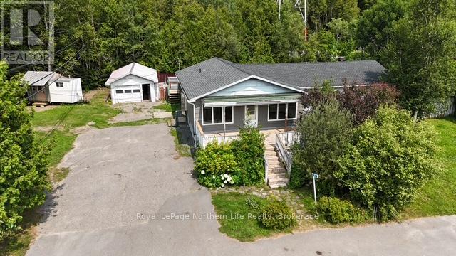 24-26 SPRUCE DRIVE, Temagami, Ontario