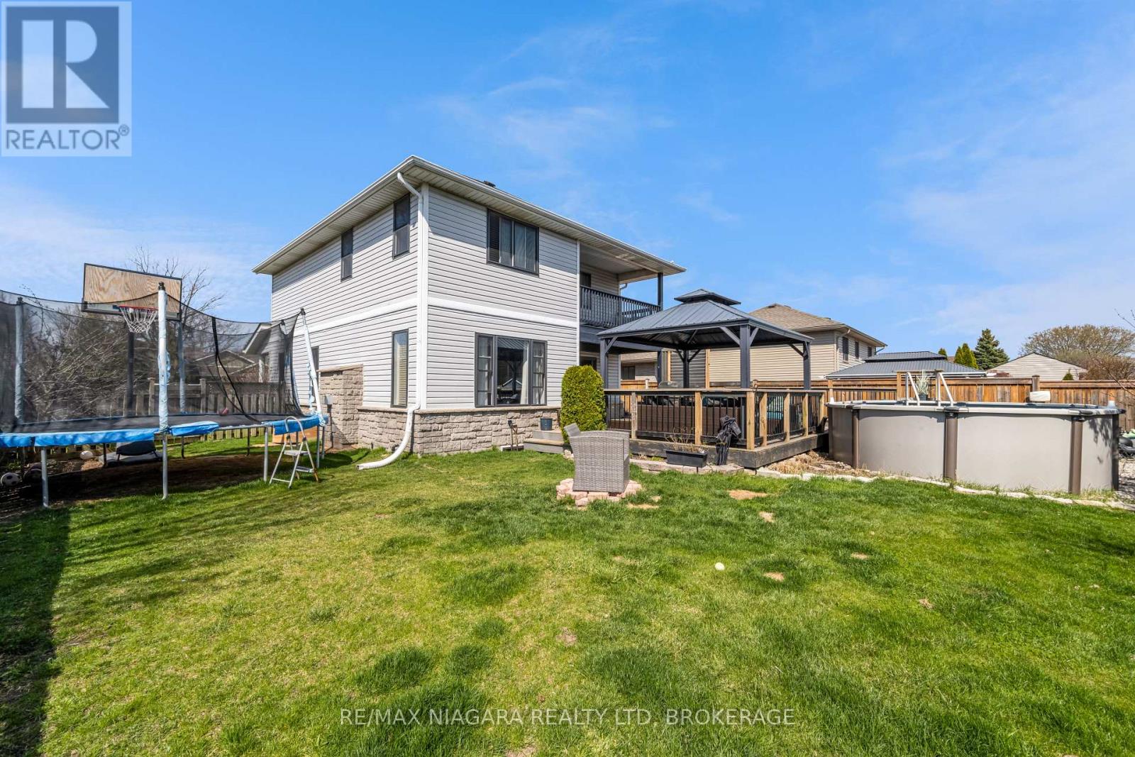 5 Wellandvale Drive, Welland (N. Welland), Ontario  L3C 7G7 - Photo 27 - X12329835