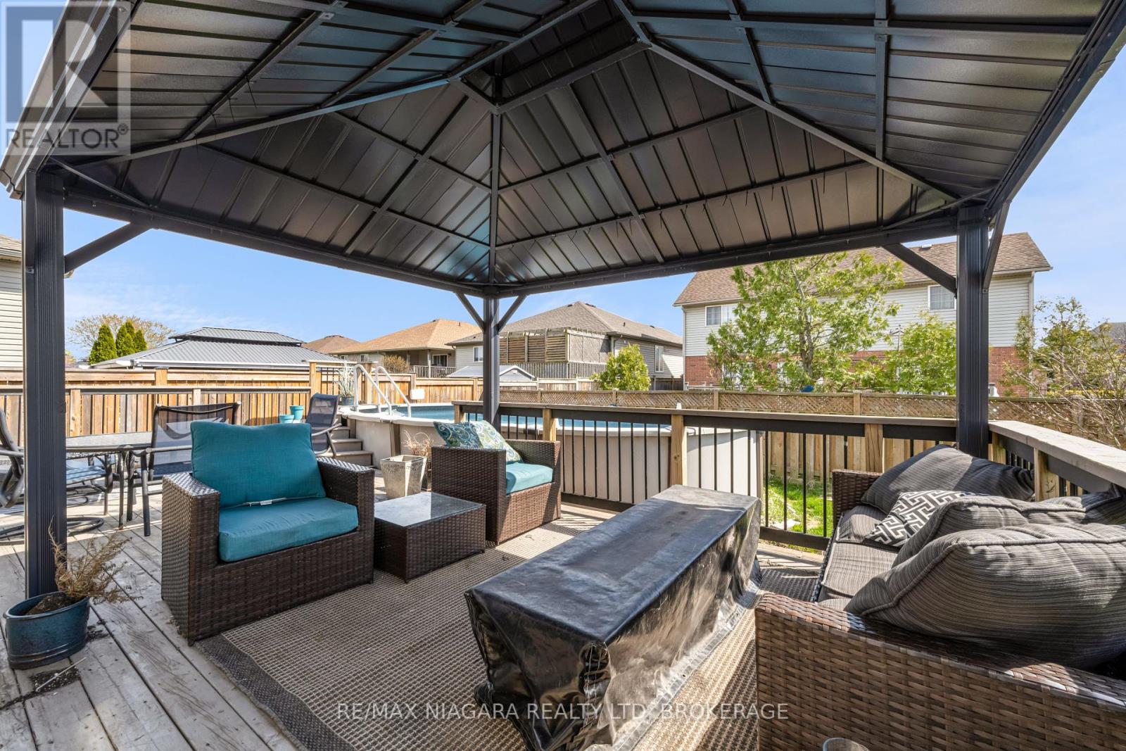 5 Wellandvale Drive, Welland (N. Welland), Ontario  L3C 7G7 - Photo 5 - X12329835