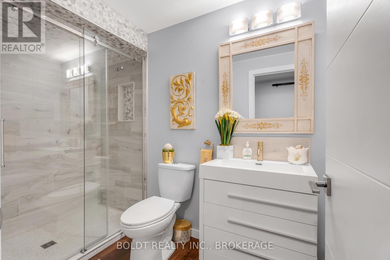 75 Parkside Drive, St. Catharines, Ontario  L2M 0B2 - Photo 27 - X12329993