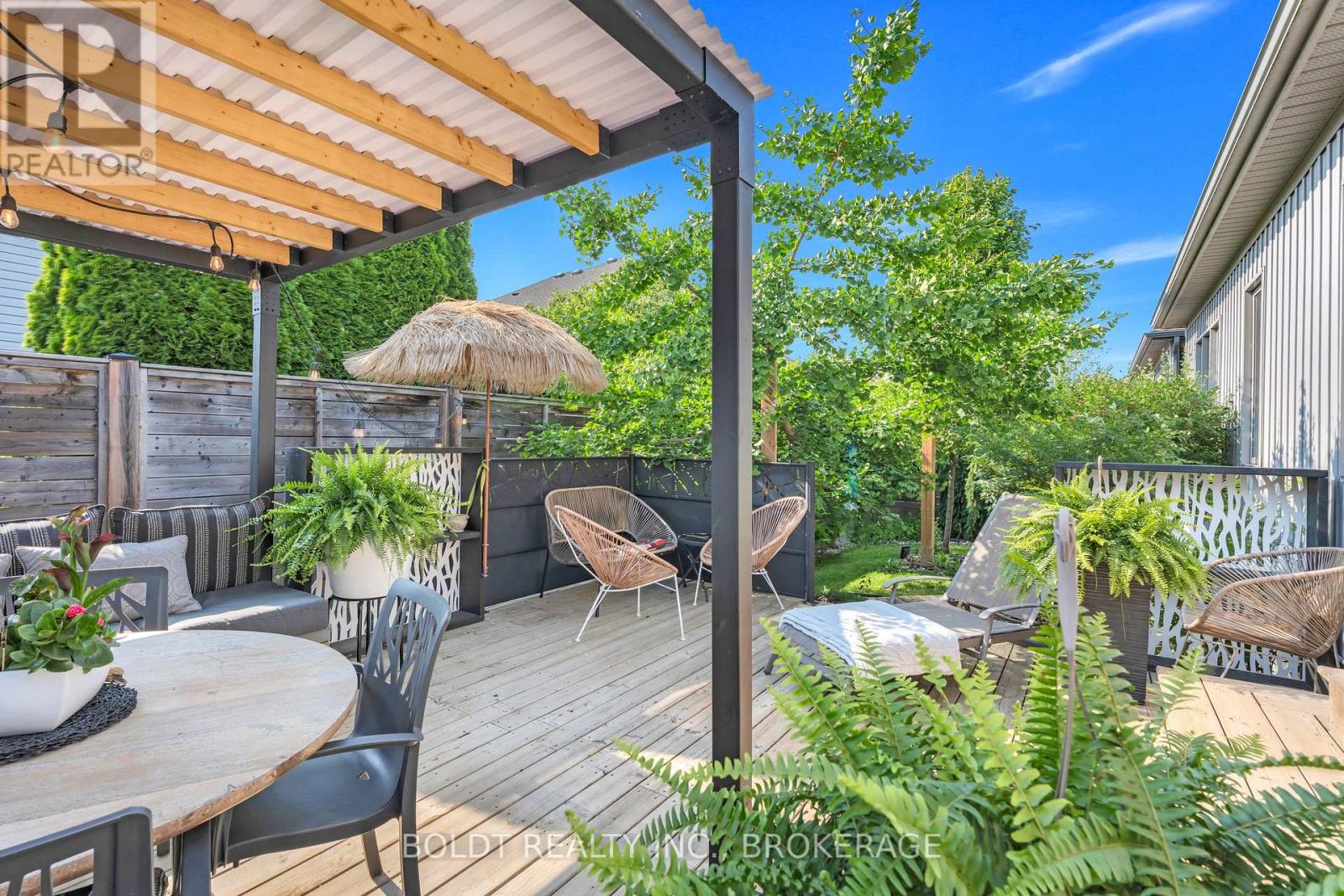 75 Parkside Drive, St. Catharines, Ontario  L2M 0B2 - Photo 32 - X12329993