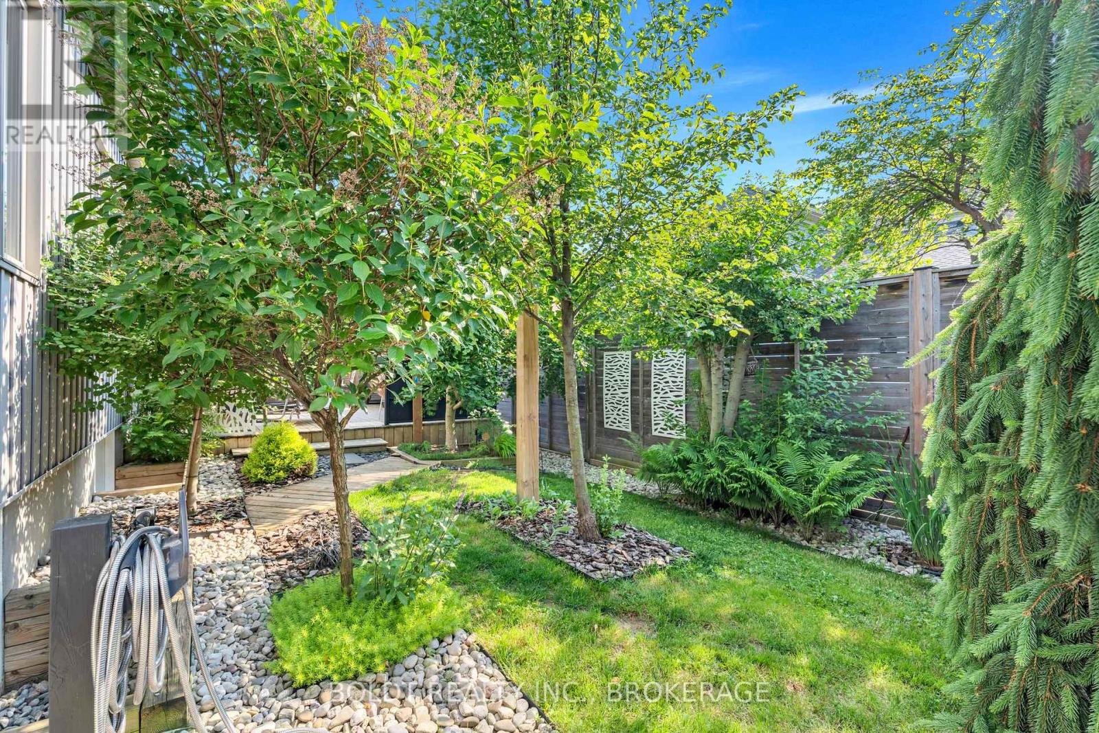 75 Parkside Drive, St. Catharines, Ontario  L2M 0B2 - Photo 33 - X12329993