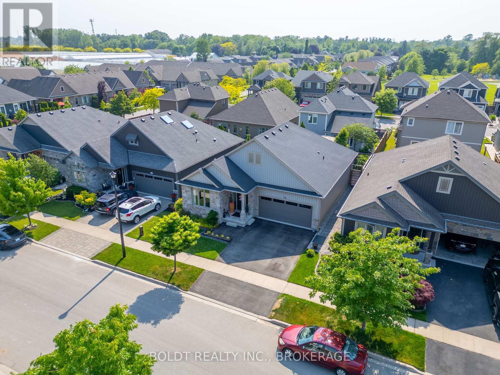 75 Parkside Drive, St. Catharines, Ontario  L2M 0B2 - Photo 36 - X12329993