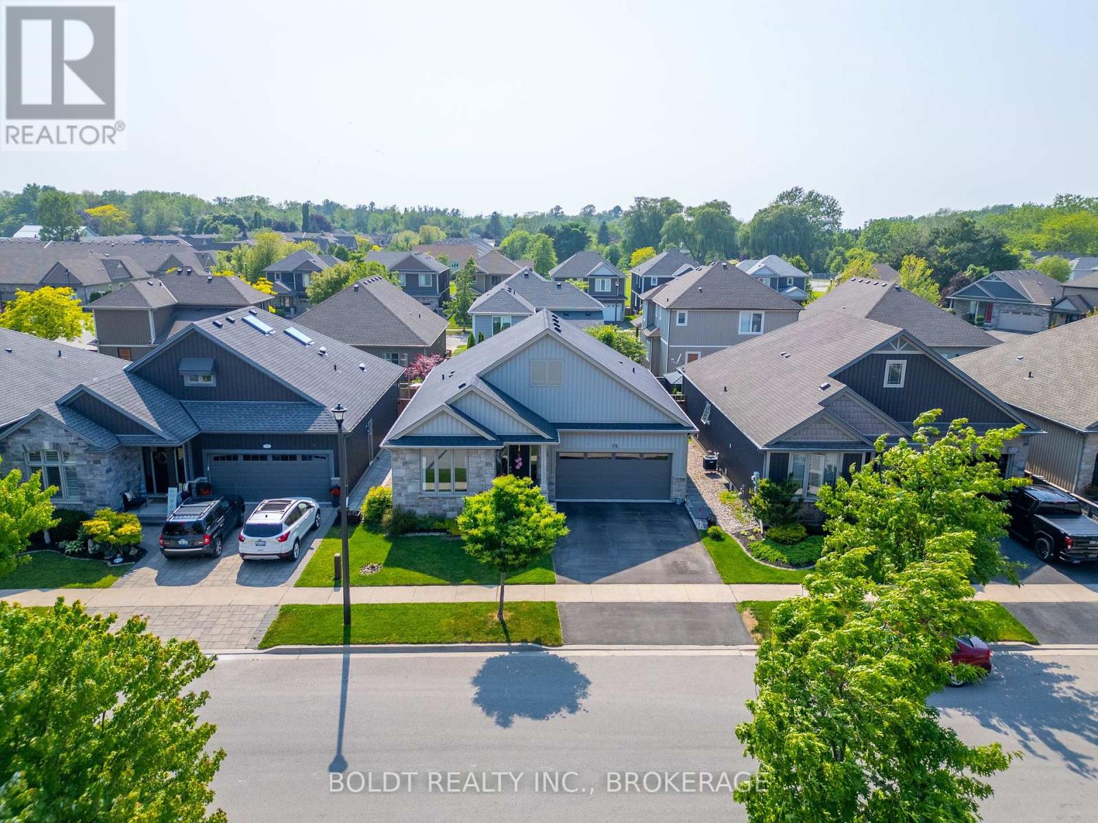 75 Parkside Drive, St. Catharines, Ontario  L2M 0B2 - Photo 37 - X12329993