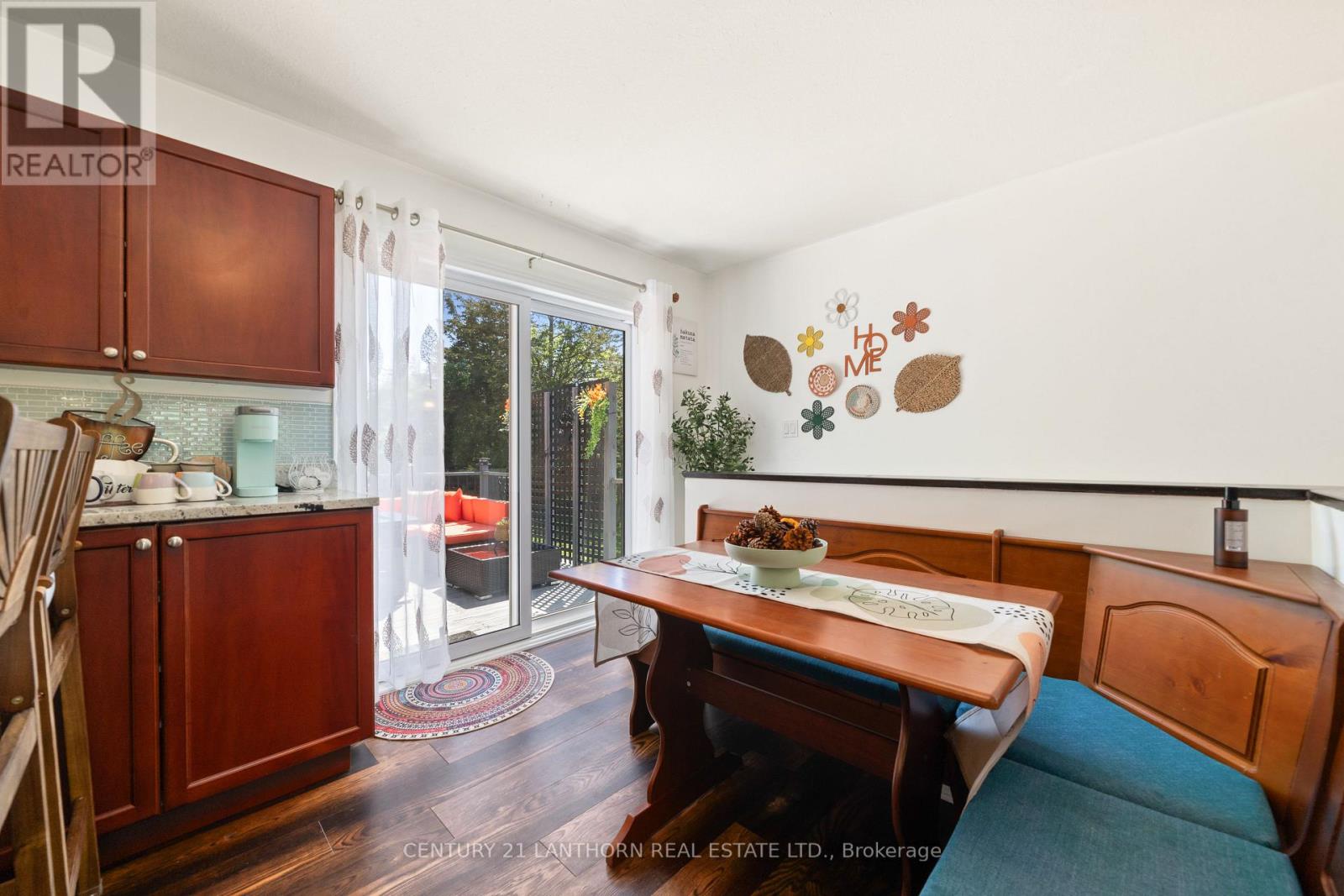 11807 Loyalist Parkway, Prince Edward County, Ontario  K0K 2T0 - Photo 8 - X12246174