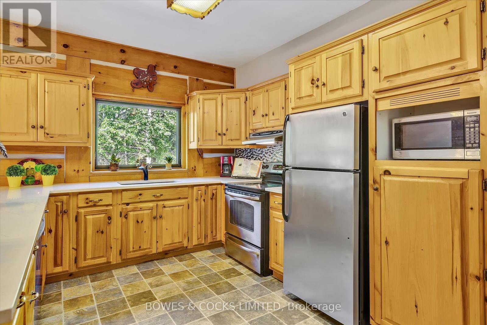 575 Golf Course Road, Douro-Dummer, Ontario K0L 2H0 - Photo 23 - X12329886