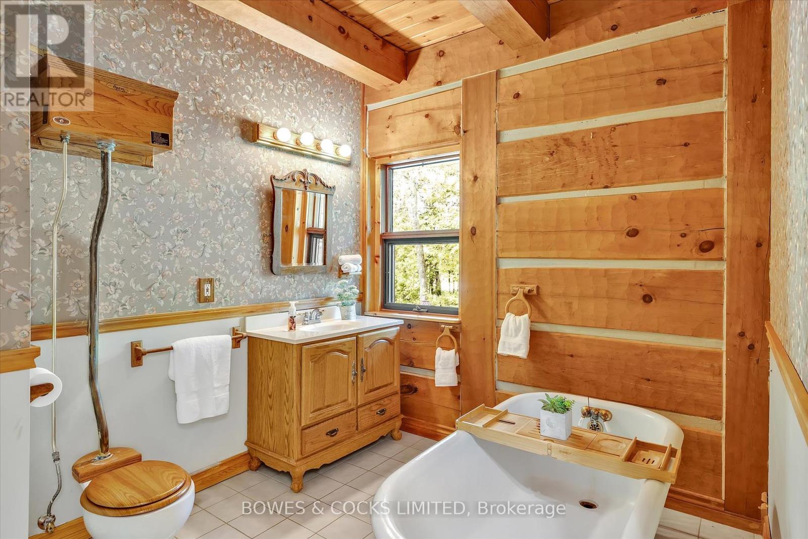 575 Golf Course Road, Douro-Dummer, Ontario K0L 2H0 - Photo 34 - X12329886