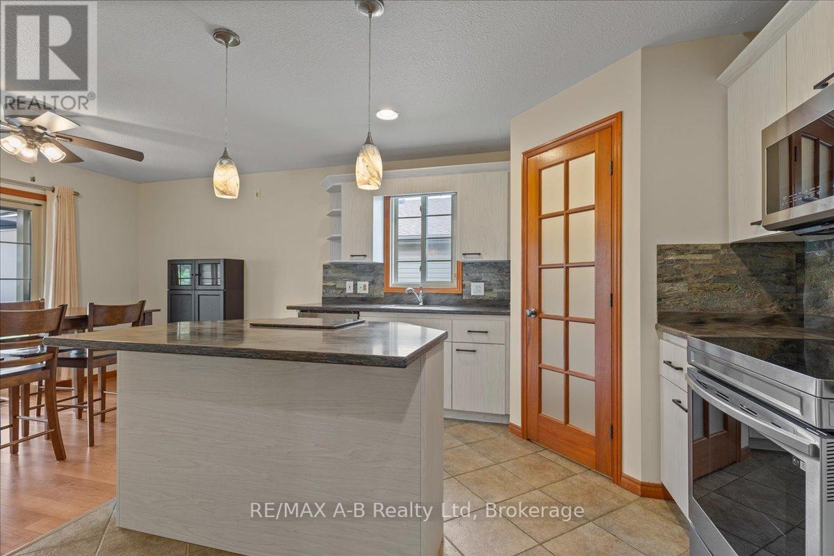 224 Napier Street, West Perth, Ontario  N0K 1N0 - Photo 11 - X12329992