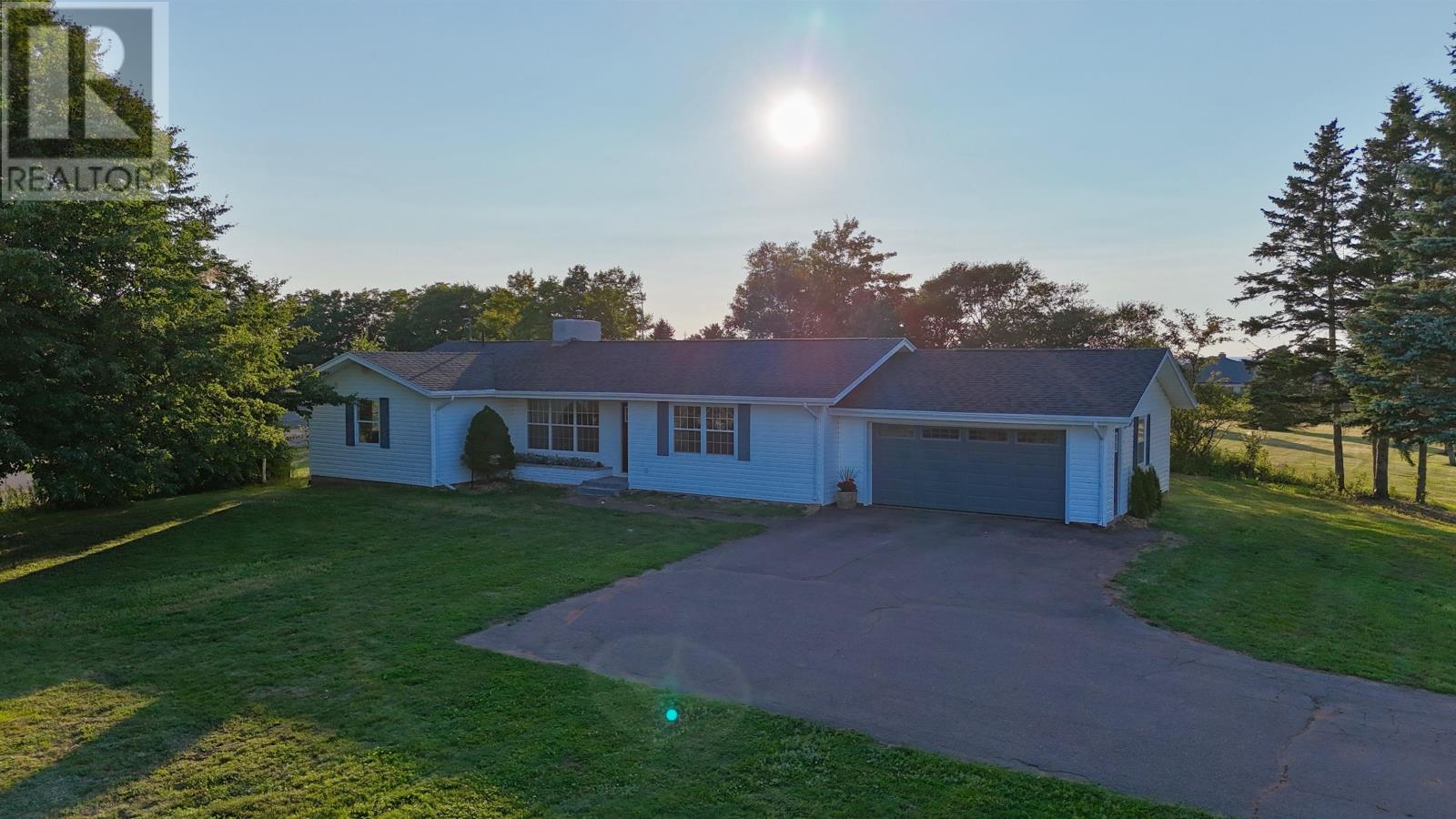 2089 Rte 1a, Central Bedeque, Prince Edward Island  C0B 1G0 - Photo 3 - 202515000