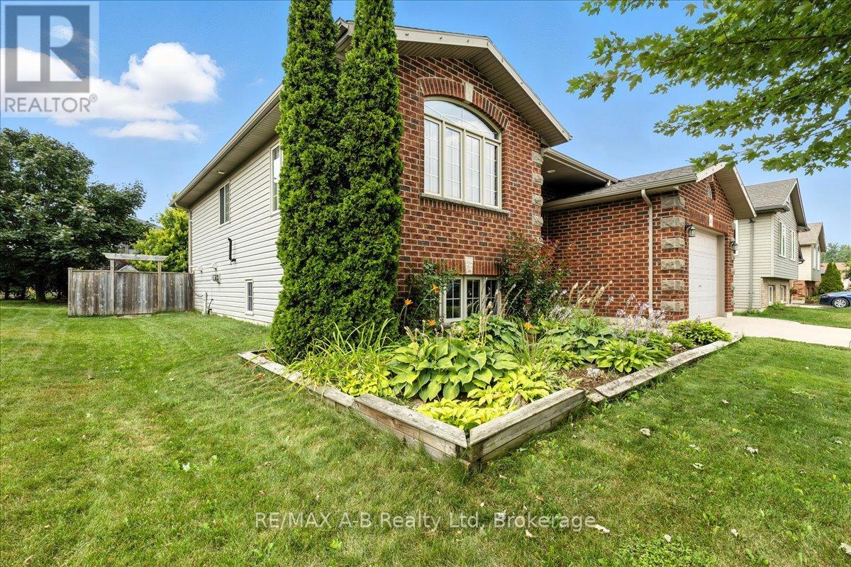 224 Napier Street, West Perth, Ontario  N0K 1N0 - Photo 4 - X12329992