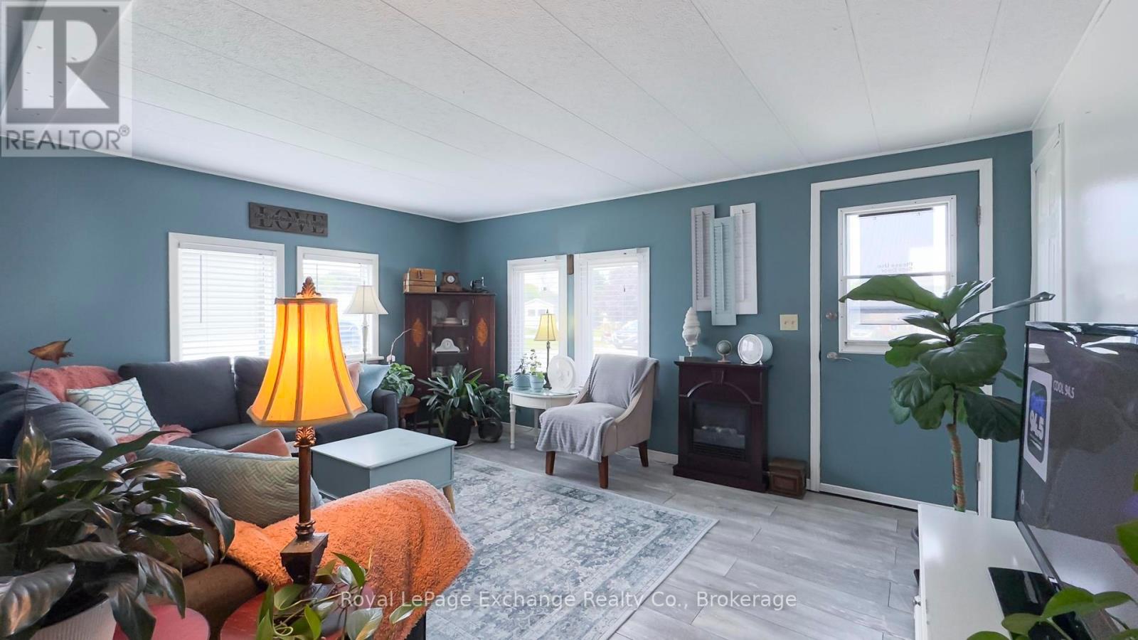 53 Maplewood Boulevard, Kincardine, Ontario  N0G 2T0 - Photo 18 - X12330015
