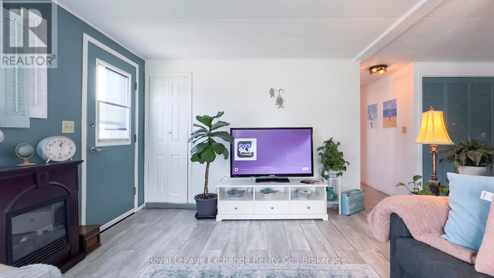 53 Maplewood Boulevard, Kincardine, Ontario  N0G 2T0 - Photo 21 - X12330015