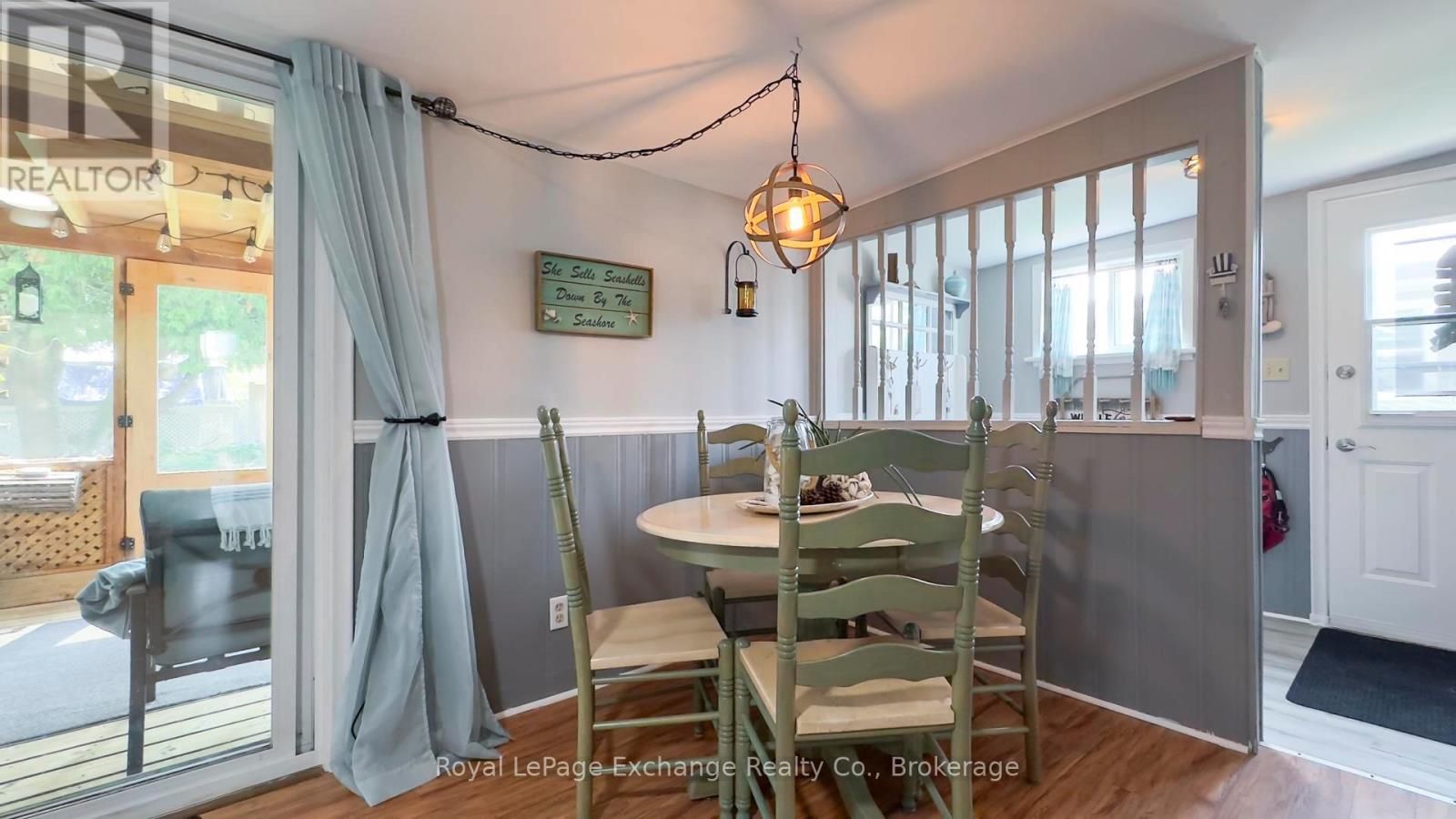 53 Maplewood Boulevard, Kincardine, Ontario  N0G 2T0 - Photo 11 - X12330015