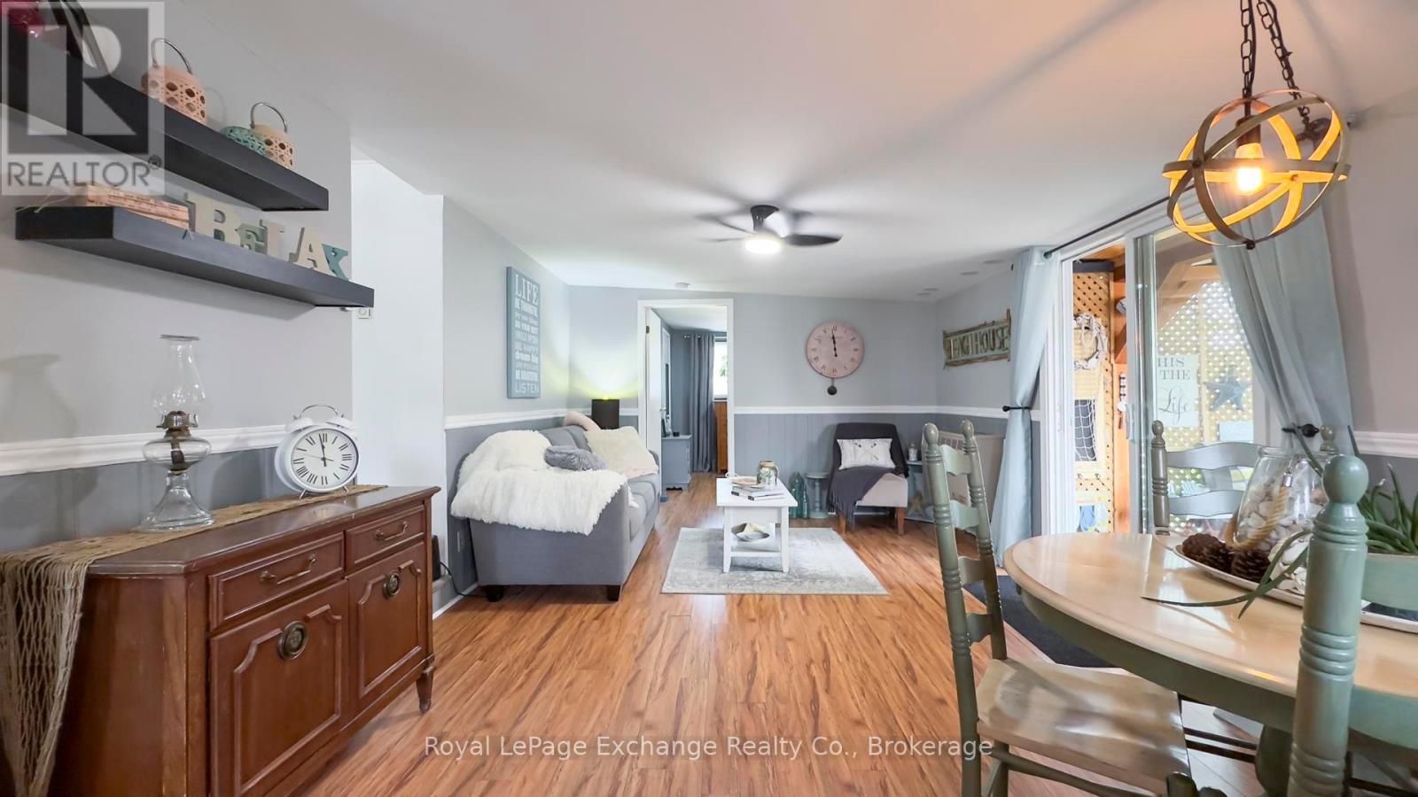 53 Maplewood Boulevard, Kincardine, Ontario  N0G 2T0 - Photo 7 - X12330015