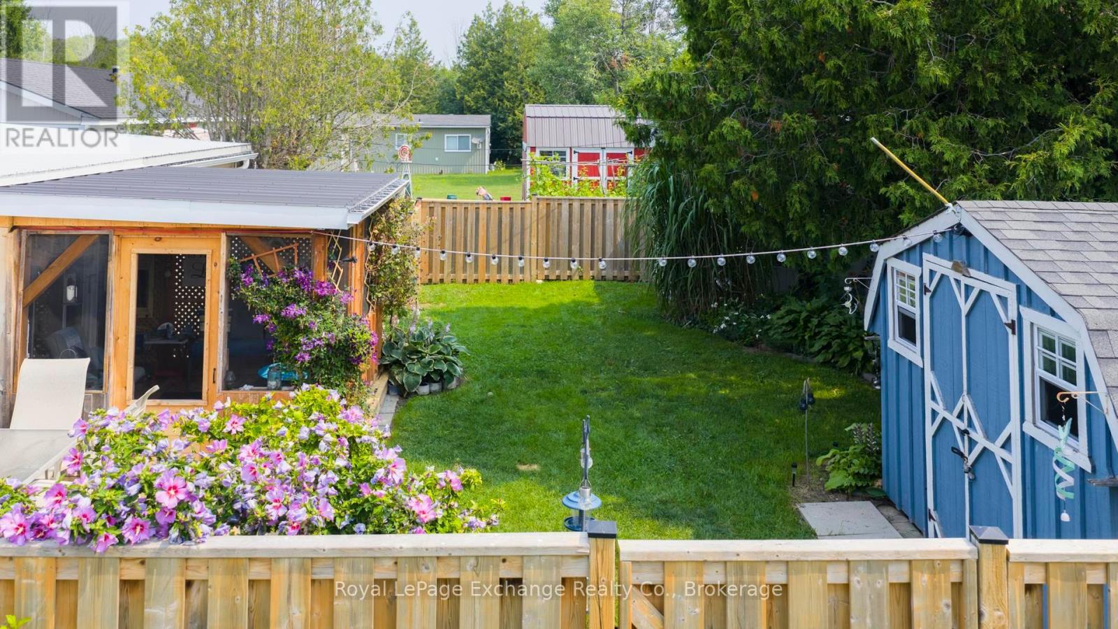 53 Maplewood Boulevard, Kincardine, Ontario  N0G 2T0 - Photo 5 - X12330015