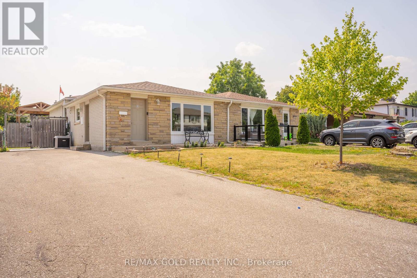 Property at 51 DAVENPORT CRESCENT image 1